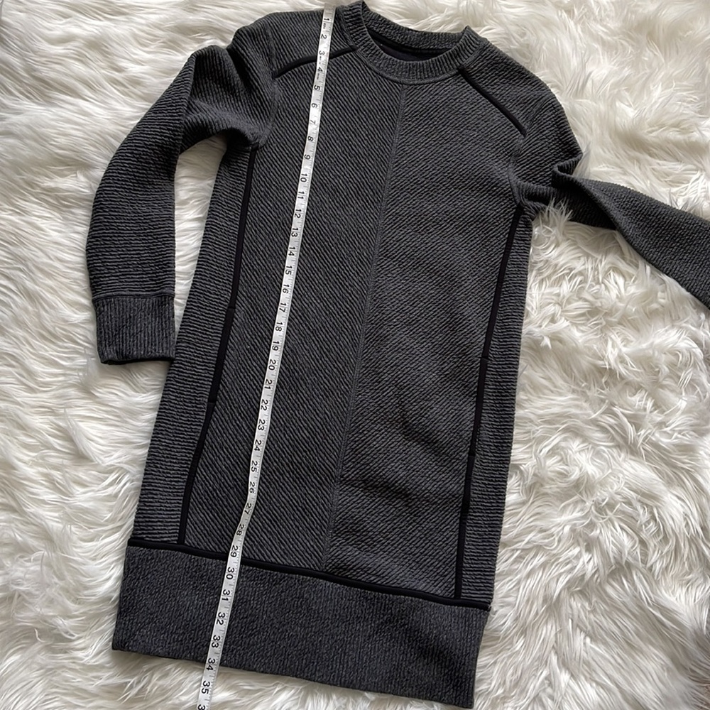 Lululemon On Repeat Dress Size 2 - Picture 12 of 12